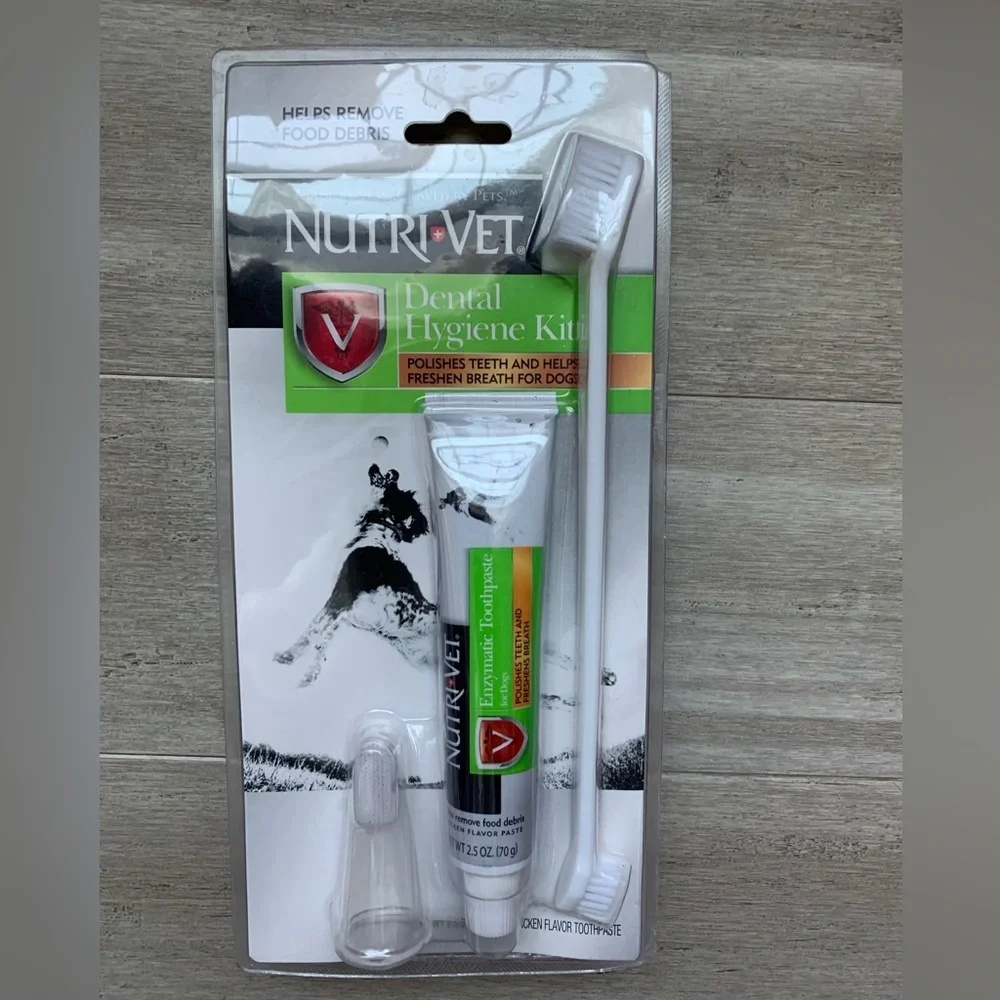 Dog dental hygiene kit NWT